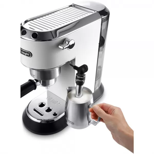 ESPRESSO PÁKOVÉ DE'LONGHI EC685.W