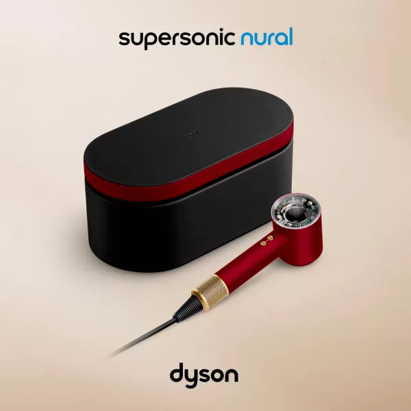 HD16 SUPERSONIC ČERVENÁ/ZLATÁ FÉN DYSON