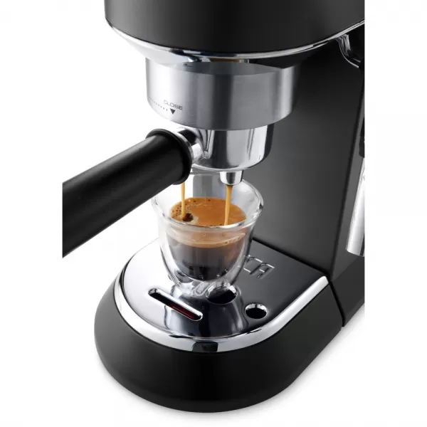 ESPRESSO PÁKOVÉ DE'LONGHI EC685.BK