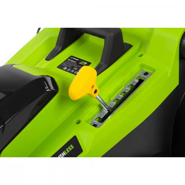 Sekačka FIELDMANN FZR 70435-0 + 2x Akumulátor 2Ah + Nabíječka